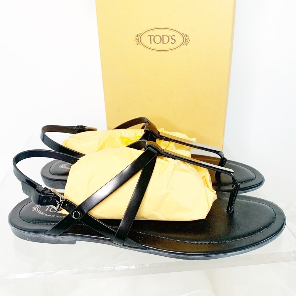 Tod’s Women’s Italian Black Patent Leather Silver Bar Accent Buckle Sandals! - Picture 4 of 11
